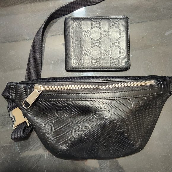 Gucci Crossbody w wallet - Picture 1 of 1